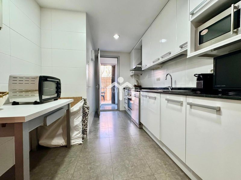 Foto 4174aa9e-9c5d-48ae-b2c5-62e4f546bfa5. Pis amb calefacció aparcament piscina a Montgat