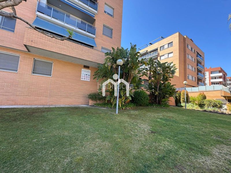 Foto 68c87380-28e4-4891-81e8-acec14a6fec8. Pis amb calefacció aparcament piscina a Montgat