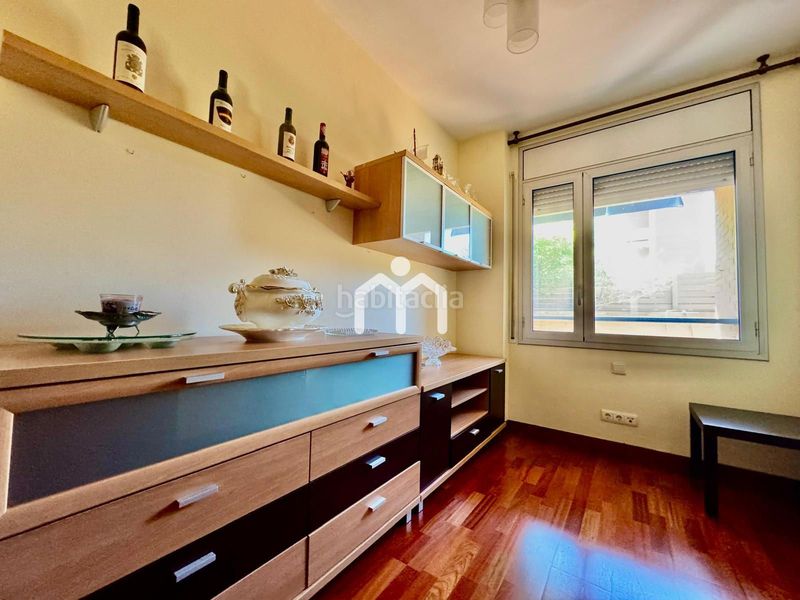 Foto 8a6d3972-14ff-4526-9d98-d5b860d23474. Pis amb calefacció aparcament piscina a Montgat