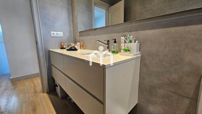 Foto 104e4551-1cd5-44b4-9db2-52fc3755126e. Casa amb calefacció aparcament piscina a Cabrils