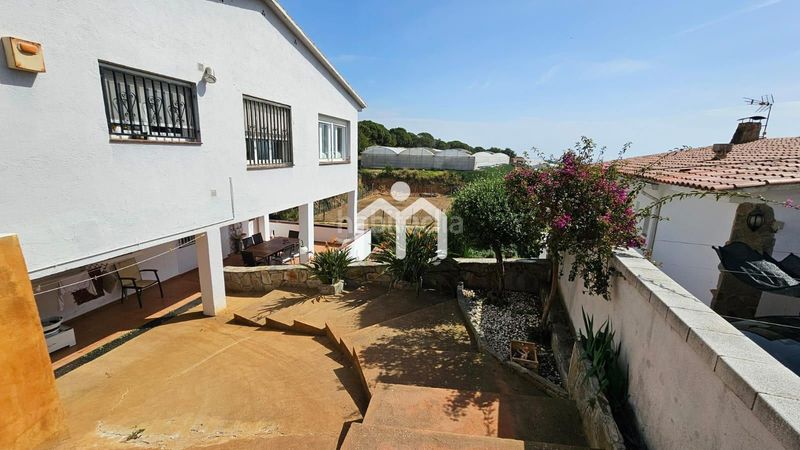 Foto 32cc80bf-63b4-4625-b34d-fcceb5b3980e. Casa amb calefacció aparcament piscina a Cabrils