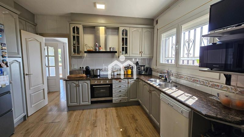 Foto 82439812-0377-4bd2-b676-543b77463eb2. Casa amb calefacció aparcament piscina a Cabrils