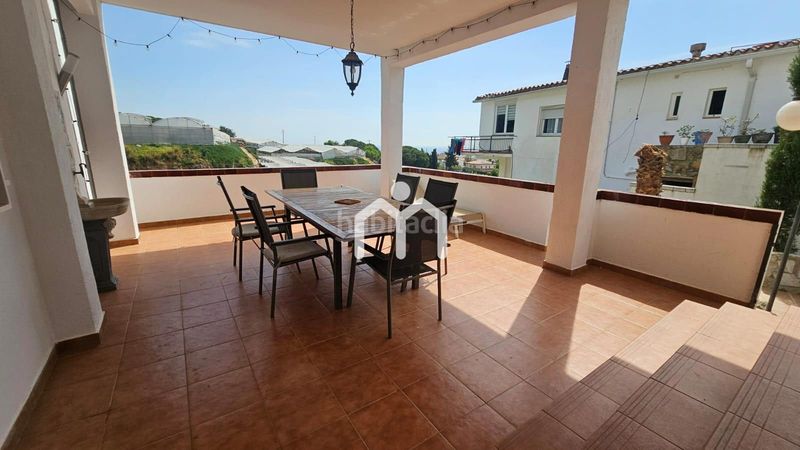 Foto a09c8f31-f9c6-4ba6-bc4b-af85974388de. Casa amb calefacció aparcament piscina a Cabrils