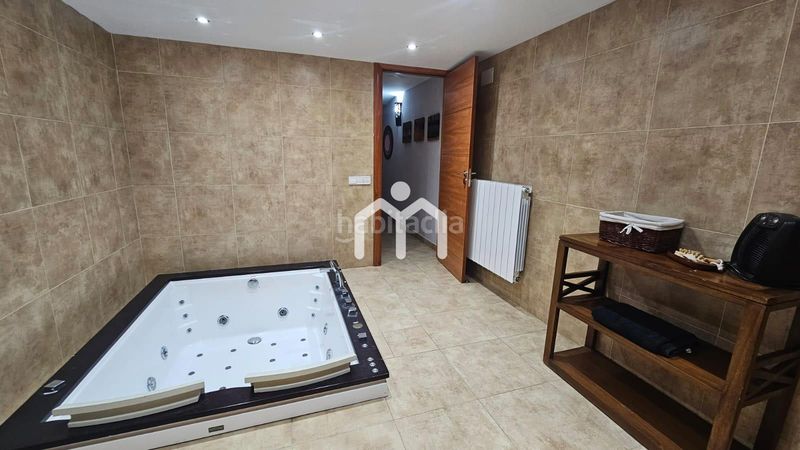 Foto a687126f-8e40-4da6-98c5-b4ee5e3bd0a4. Casa amb calefacció aparcament piscina a Cabrils