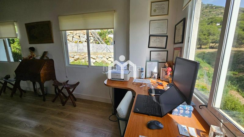 Foto efde19d2-d4a1-4f8d-9f85-17c430431527. Casa amb calefacció aparcament piscina a Cabrils