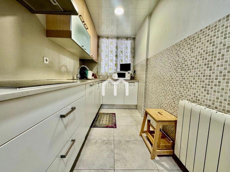 Foto d3606f86-f709-47ee-b5af-a520b962336f. Pis amb calefacció a Lloreda Badalona