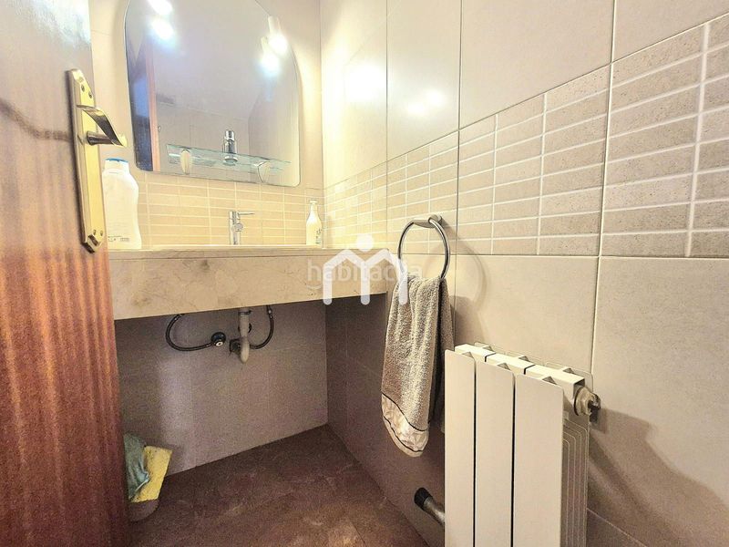 Foto 151ffa58-3e55-4560-be0a-237201c89d6a. Casa adossada amb calefacció aparcament a Premià de Dalt