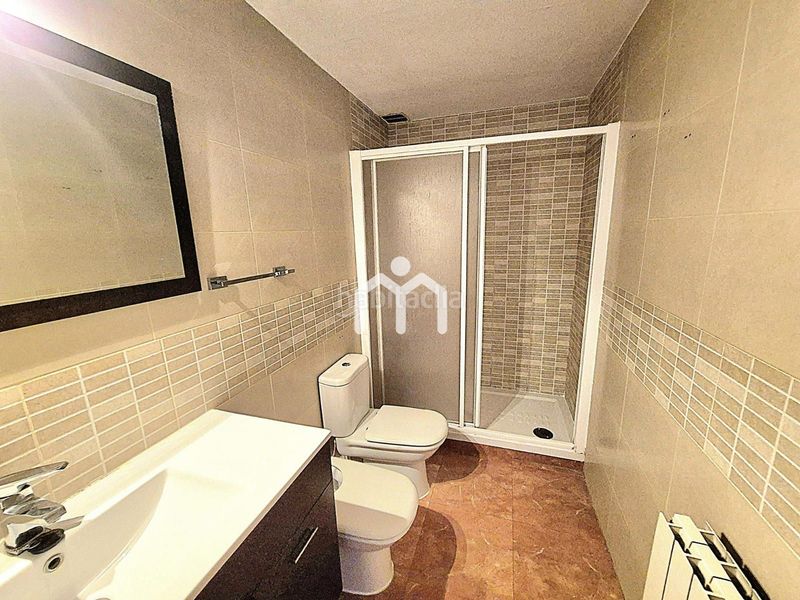 Foto 4d1afa28-d080-439a-b9dd-286cccecf781. Casa adossada amb calefacció aparcament a Premià de Dalt