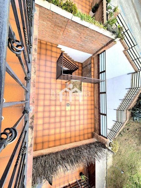 Foto 57796b55-72a0-4ea1-8604-2f0f0ca83c2e. Casa adossada amb calefacció aparcament a Premià de Dalt