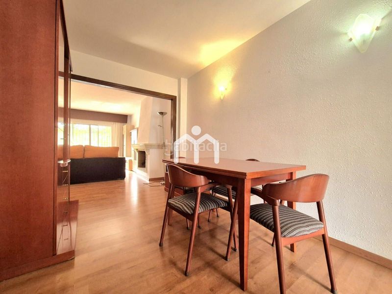 Foto dd52e36b-ed9a-4929-a120-40a432d9b7ff. Casa adossada amb calefacció aparcament a Premià de Dalt