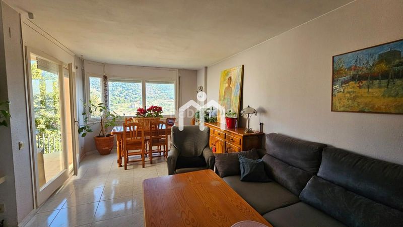 Foto da03aca1-86e7-4d19-8f76-f1d46d6ab44d. Casa adossada amb calefacció aparcament a Teià