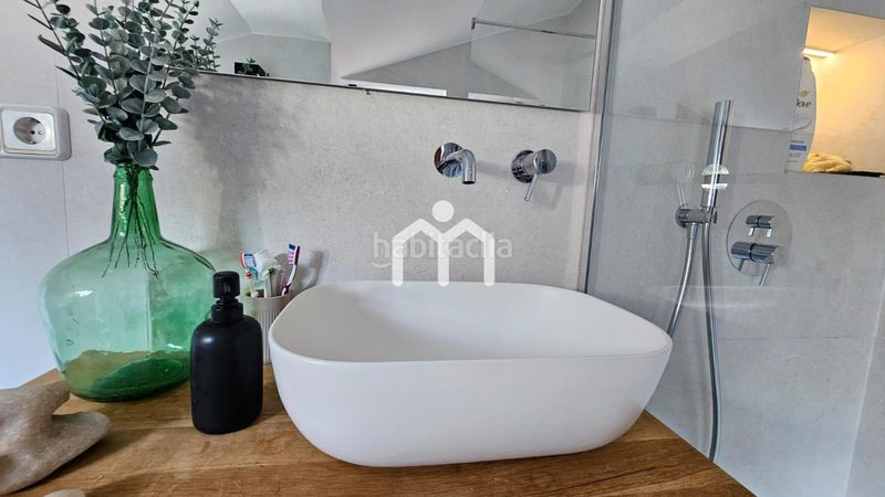 Foto fdb59242-e8dc-486d-95f0-636c9f0070a4. Casa amb calefacció aparcament piscina a Premià de Dalt