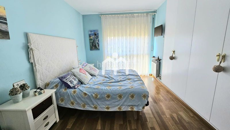 Foto 637bd05b-4fde-4a0d-8c79-66c07aeb2f41. Casa adossada amb calefacció aparcament a Bonavista Badalona