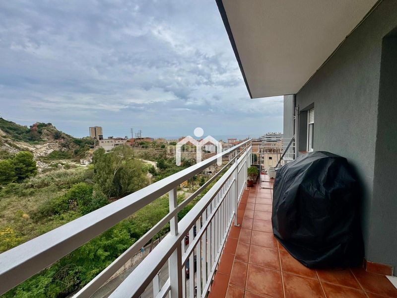Foto 644fce21-8b87-4551-a445-b671dce24ef4. Piso  en Montgat
