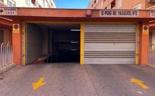 Aparcament cotxe a Puig de pasques 2. Garaje en puig de pasques