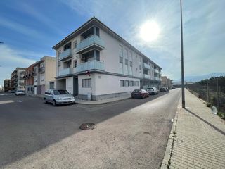 Planta baixa  Parres les. Venta piso planta baja con garaje y trastero en benavites