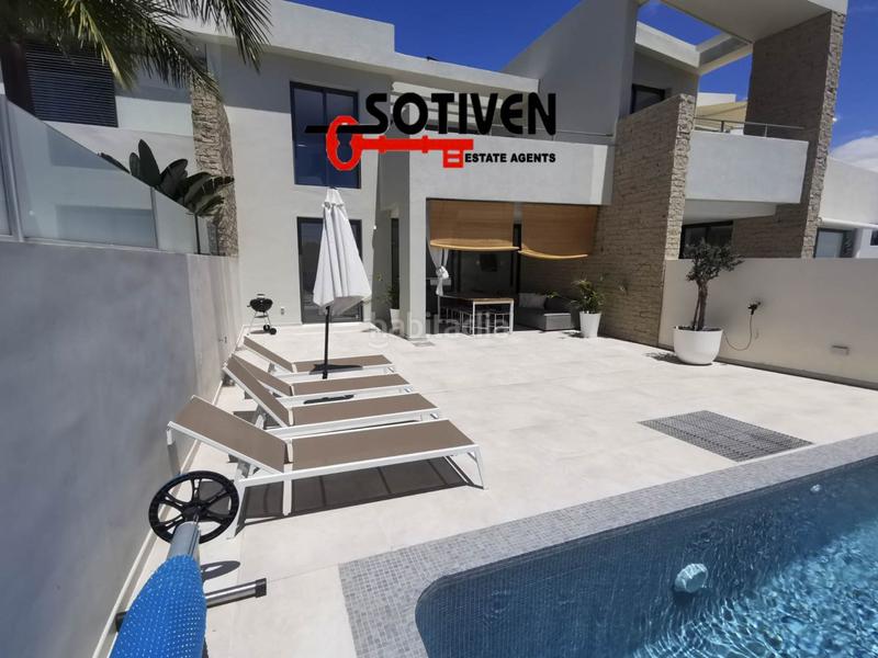 Foto 1e4cc251-141f-4882-ad93-b131bd0e24c1. Maison jumelée dans La Caleta Adeje