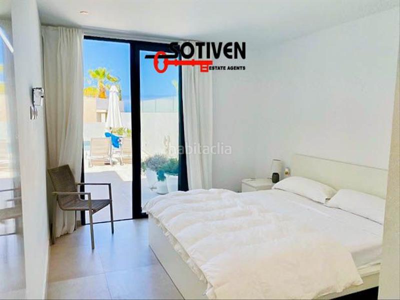 Foto 89c7e03c-4a6b-405e-bac0-f622769f329e. Maison jumelée dans La Caleta Adeje