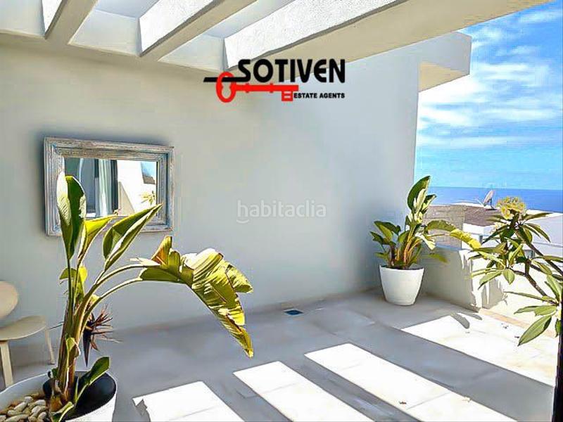 Foto f0ecbde6-7a8d-411f-9144-ae774bb5f5b6. Maison jumelée dans La Caleta Adeje