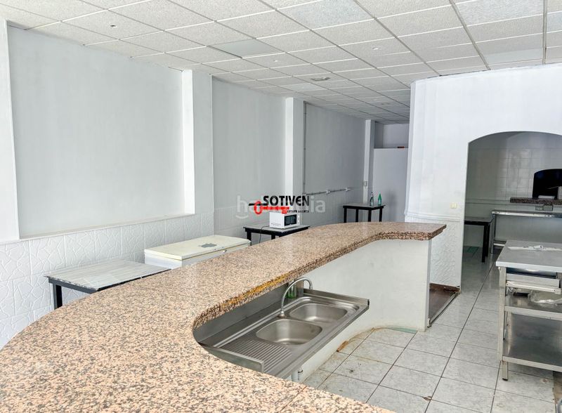 Foto 177cf309-4f1d-4197-a805-d7a43e9580e6. Local comercial a Casco Urbano Adeje