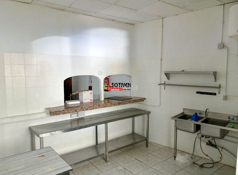 Foto b68b9d5e-5f5d-4597-bd9a-39cc6705a4f7. Local comercial a Casco Urbano Adeje