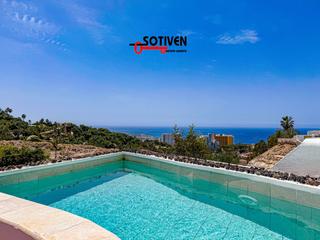 Chalet  Finlandia. Villa en venta en san eugenio alto, 4 dormitorios.