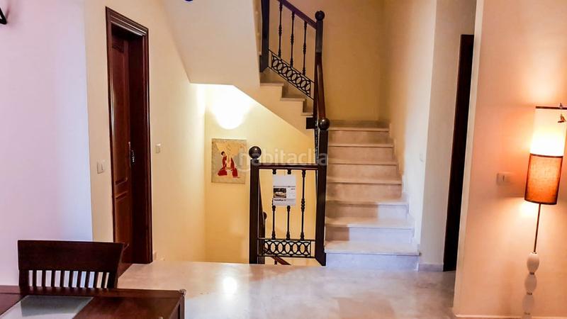 Foto 77789cd9-ea22-423b-b944-ebf090bb8a34. Semi detached house with parking pool in Playa del Duque Adeje