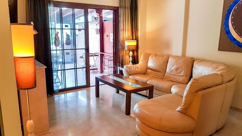 Foto 9a14a69a-cbba-4553-bd88-300b267b110a. Semi detached house with parking pool in Playa del Duque Adeje