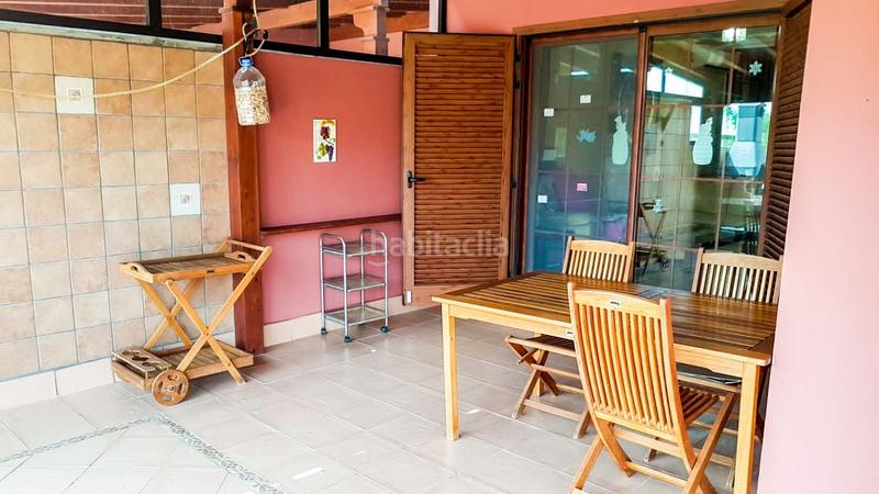 Foto b8f09c1a-b890-40fe-857e-7c9421b3cb56. Semi detached house with parking pool in Playa del Duque Adeje