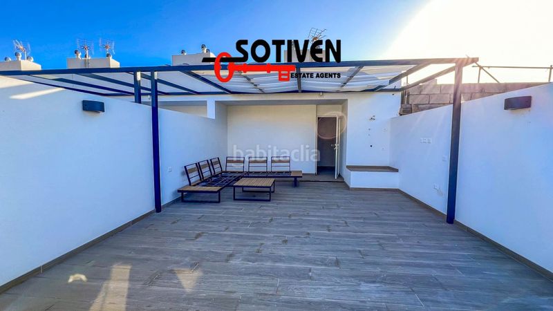 Foto 9250b1c8-ac05-4603-88da-d73e67e1dfbe. Casa adossada amb aparcament a Playa de San Juan Guía de Isora