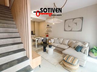 Maison jumelée à Playa de San Juan. Adosado en venta en playa san juan, 3 dormitorios.