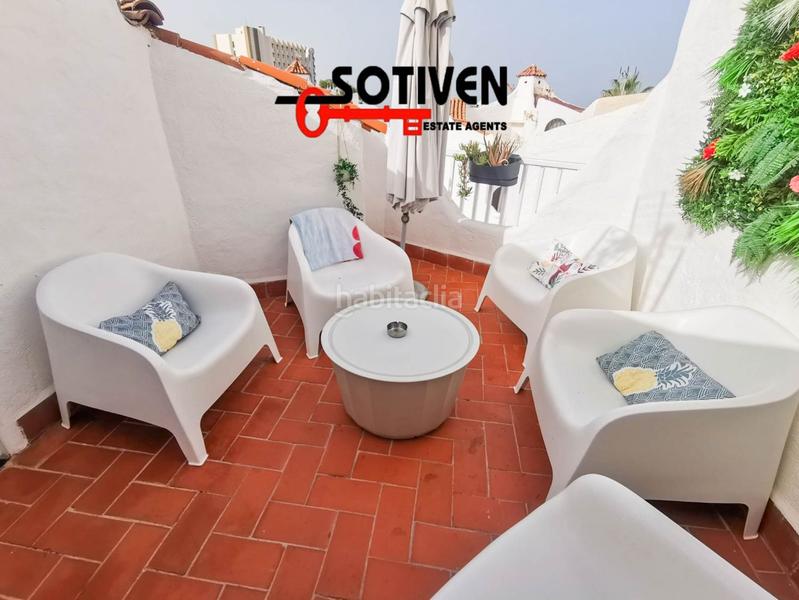 Foto d4e7e8f2-afbd-4368-ae86-a9167a9356b1. Casa con piscina in Playa de las Américas Arona