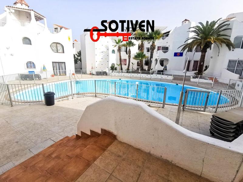 Foto e7bbc881-a5a8-4d9f-9614-440e5111a2c5. Casa con piscina in Playa de las Américas Arona