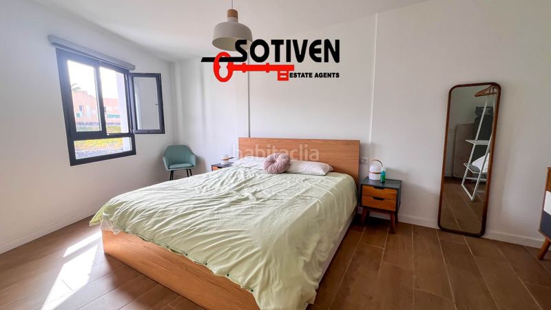 Foto 1760767c-0646-4c3d-9d81-ef3452fe1873. Casa adossada amb aparcament a Alcalá Guía de Isora