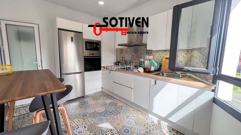 Foto 24b9dc04-ecb2-4f56-99fe-0fb40e083c5a. Casa adossada amb aparcament a Alcalá Guía de Isora