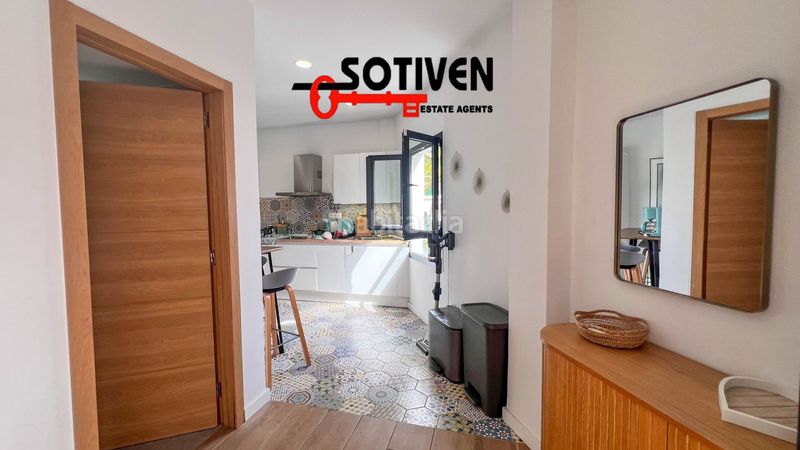 Foto c91e408e-b26f-49a8-b0bb-8075c13d6ce1. Casa adossada amb aparcament a Alcalá Guía de Isora