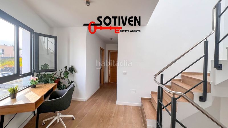 Foto f8749648-8655-49da-8886-563810a549f0. Casa adossada amb aparcament a Alcalá Guía de Isora