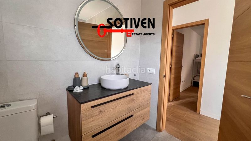 Foto fdf7b99c-c541-4376-93cf-8251786ed485. Casa adossada amb aparcament a Alcalá Guía de Isora