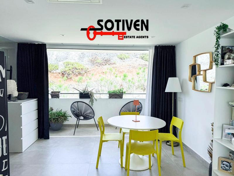 Foto 8cbb2aa7-85da-46b5-832c-ccf1b858a6e1. Attique avec parking piscine dans Playa Fañabé Alto Adeje