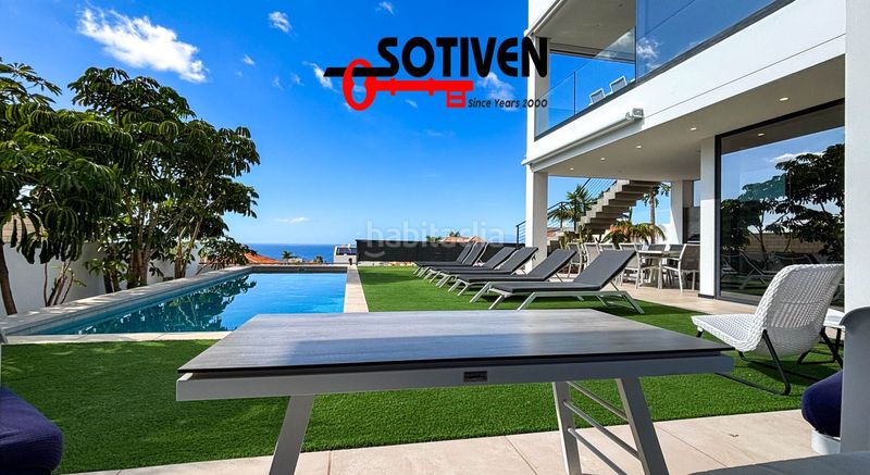 Foto 3d820850-f257-474c-b303-4caa08972e1f. Xalet amb piscina a Playa Fañabé Alto Adeje