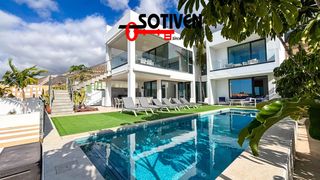 Chalet  Acebuche. Villa en venta en el madroñal, 4 dormitorios.