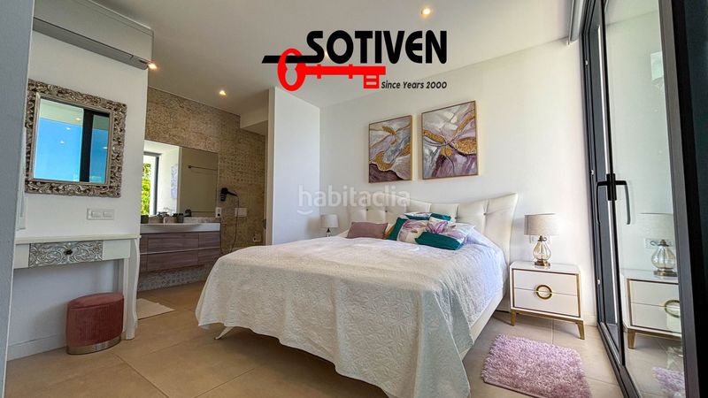 Foto c708e8c3-2620-4d48-94f5-76f2ac5a2610. Xalet amb piscina a Playa Fañabé Alto Adeje