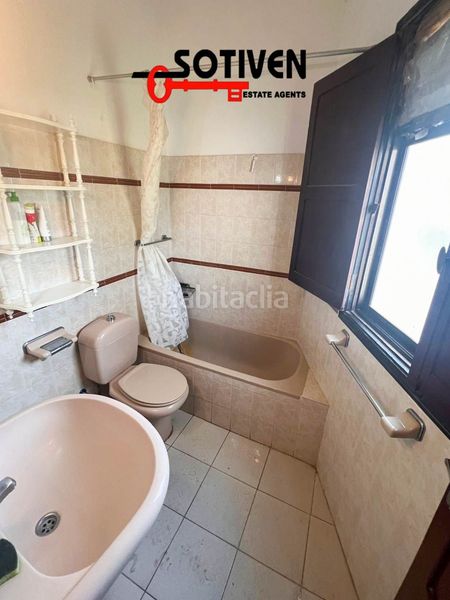 Foto 09106809-5e6d-4e6a-940e-92d80e45bfea. Casa amb aparcament a Arico