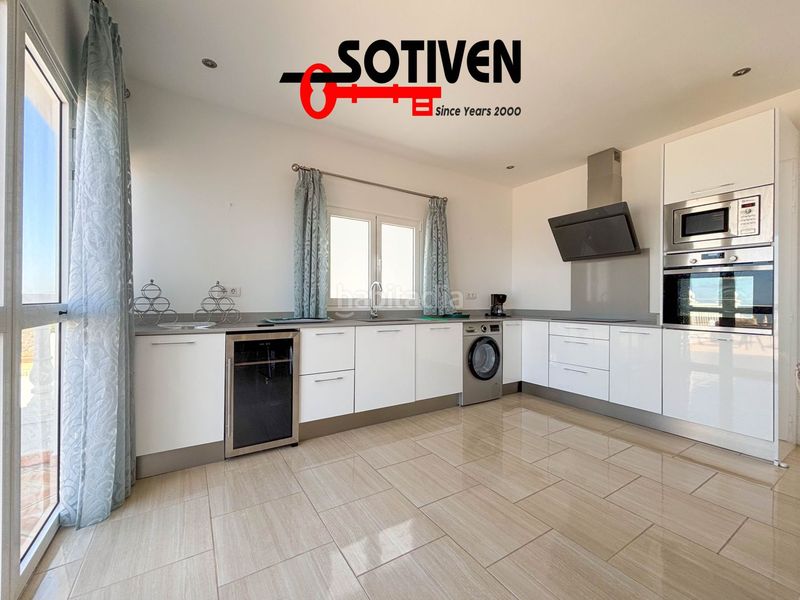 Foto 433a0ae3-d707-476d-b8b1-25d797be9180. Xalet amb aparcament a Torviscas Centro y Alto Adeje