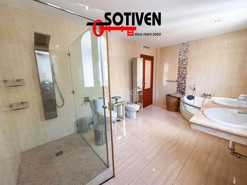 Foto 9144a45d-2259-4dda-9b79-8a8754482073. Xalet amb aparcament a Torviscas Centro y Alto Adeje