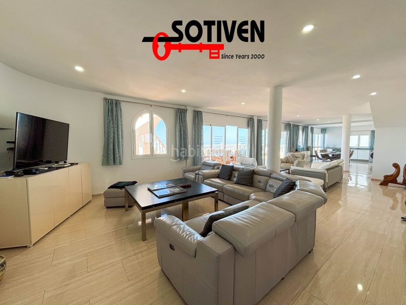 Foto b01aa3b0-2210-4be6-89e1-9cf74042a415. Xalet amb aparcament a Torviscas Centro y Alto Adeje