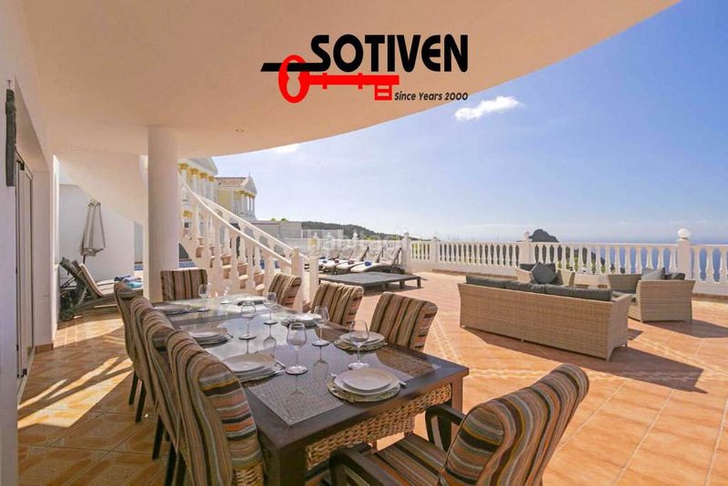 Foto df7c2f60-3a96-4bae-a931-ded7ccaf16ea. Xalet amb aparcament a Torviscas Centro y Alto Adeje