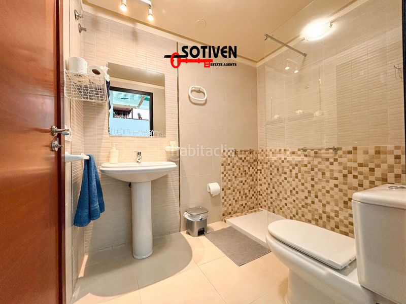 Foto ae9d55a8-5dd1-459c-9ef3-c06437c3c611. Apartament amb aparcament piscina a Casco Urbano Adeje