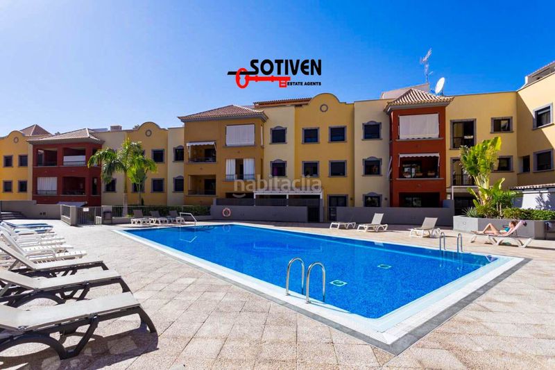 Foto ed05a323-40c6-4ba1-b061-440b9f0a0e94. Apartament amb aparcament piscina a Casco Urbano Adeje