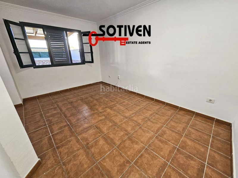 Foto 4d7454f6-c858-4b08-96d6-cf8f26498158. Casa adossada a Casco Urbano Adeje
